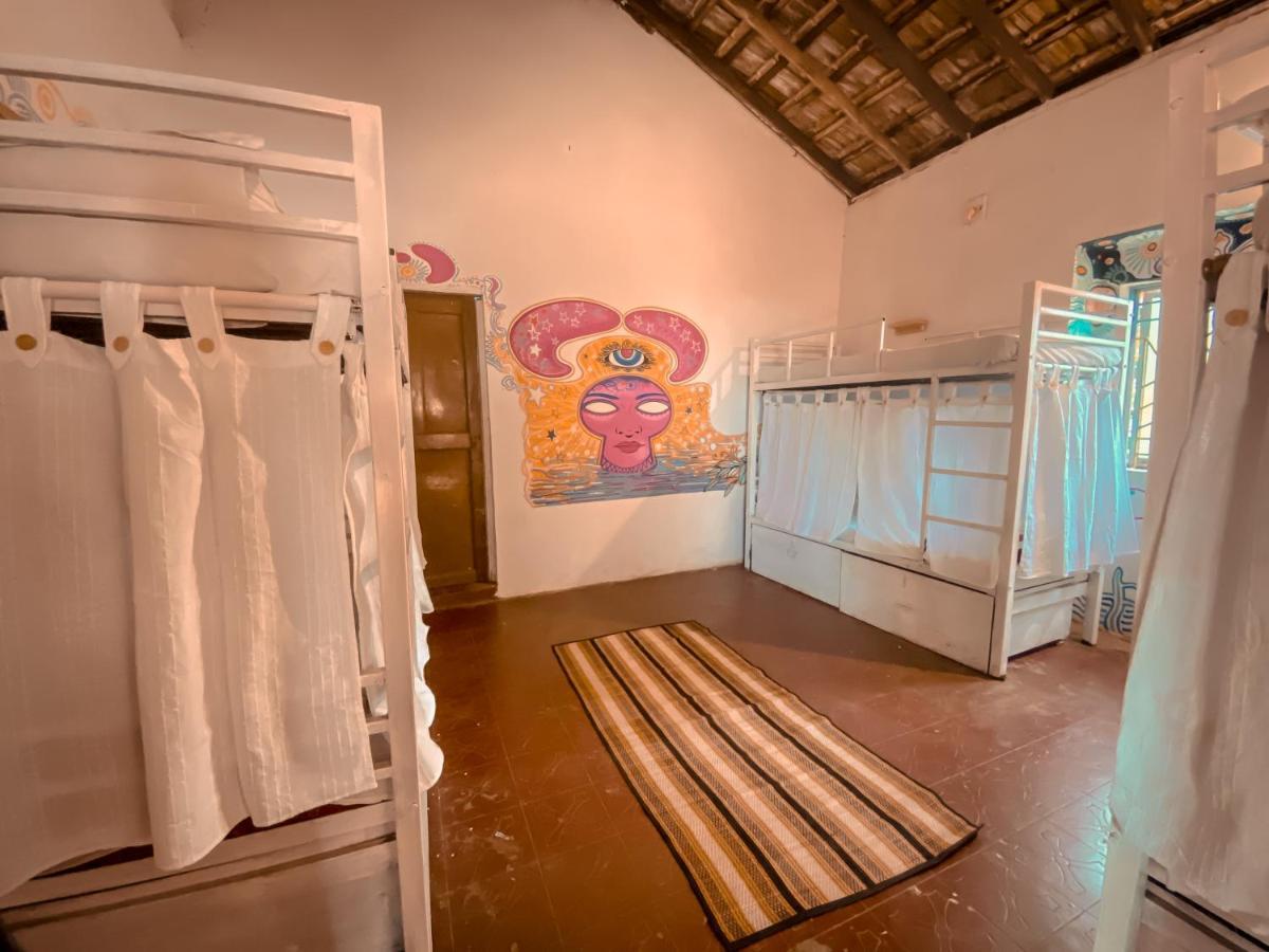 Gaia Hostels Anjuna Exterior photo